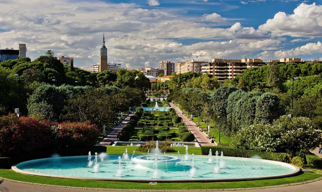 Pensión Corona Zaragoza Exterior foto